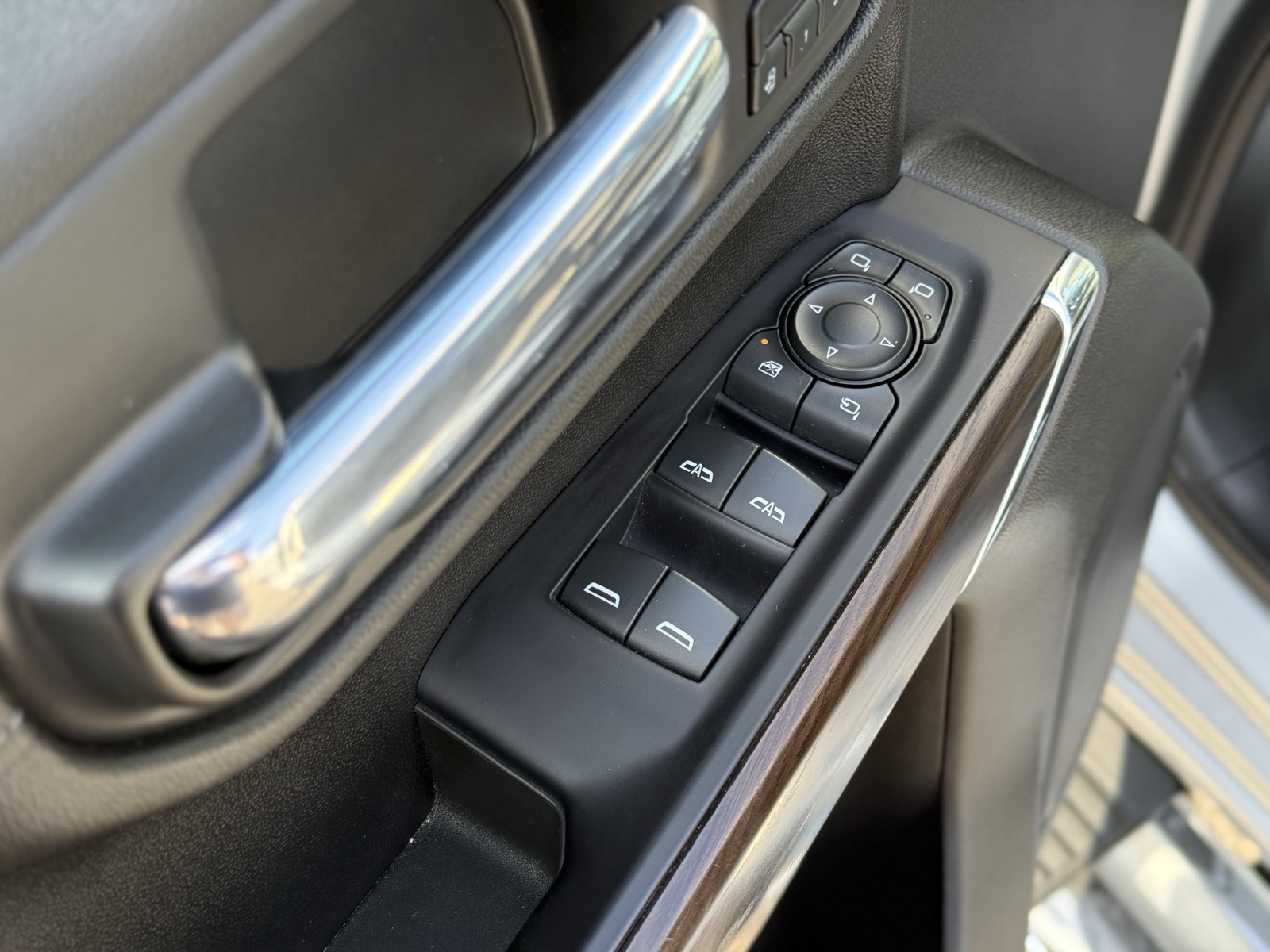 2020 Gmc Sierra 1500 SLT photo 12