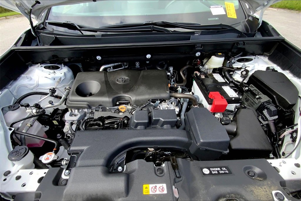 2025 Toyota RAV4 LE photo 9