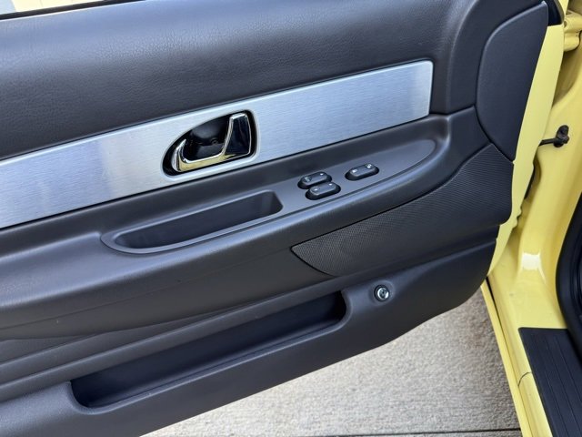 2002 Ford Thunderbird Base photo 14