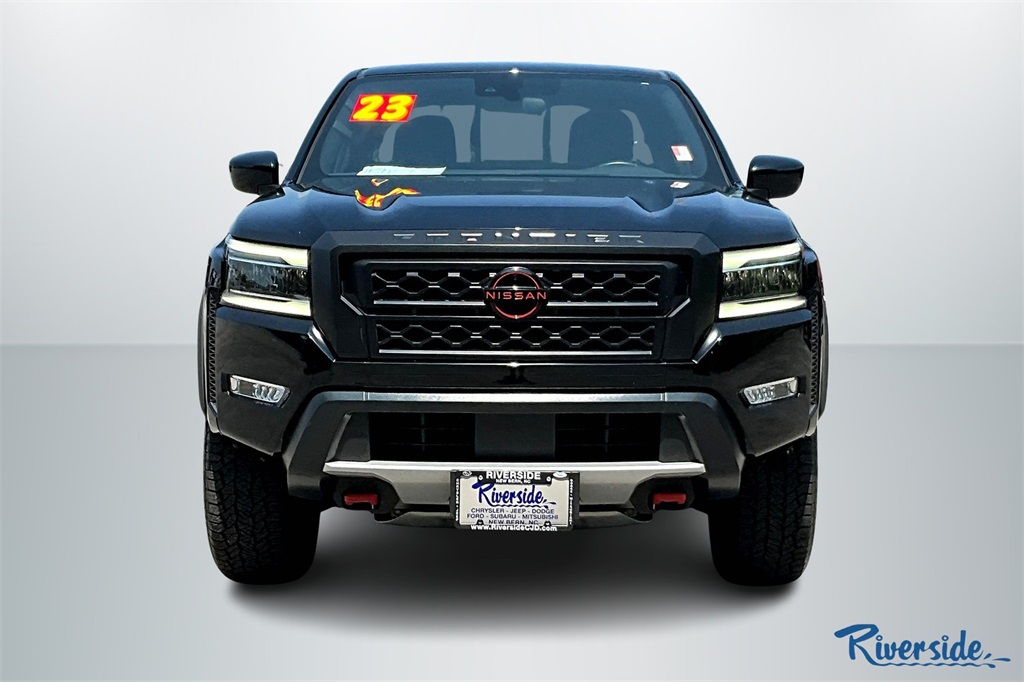 2023 Nissan Frontier PRO-4X photo 2