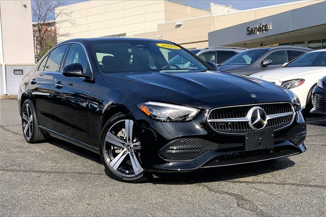 2025 Mercedes-Benz C-Class Sedan C 300's photo