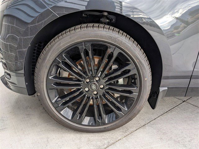 2025 Land Rover Range Rover Velar SE photo 16