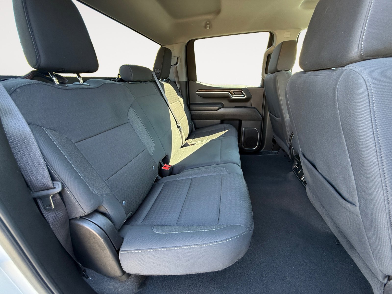 2024 Chevrolet Silverado 1500 LT photo 17