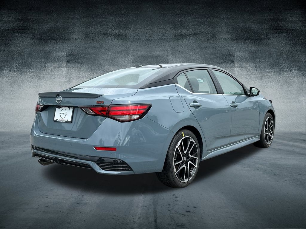 2025 Nissan Sentra SR photo 4