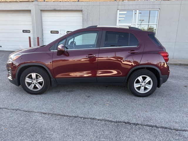 2017 Chevrolet Trax LT photo 4