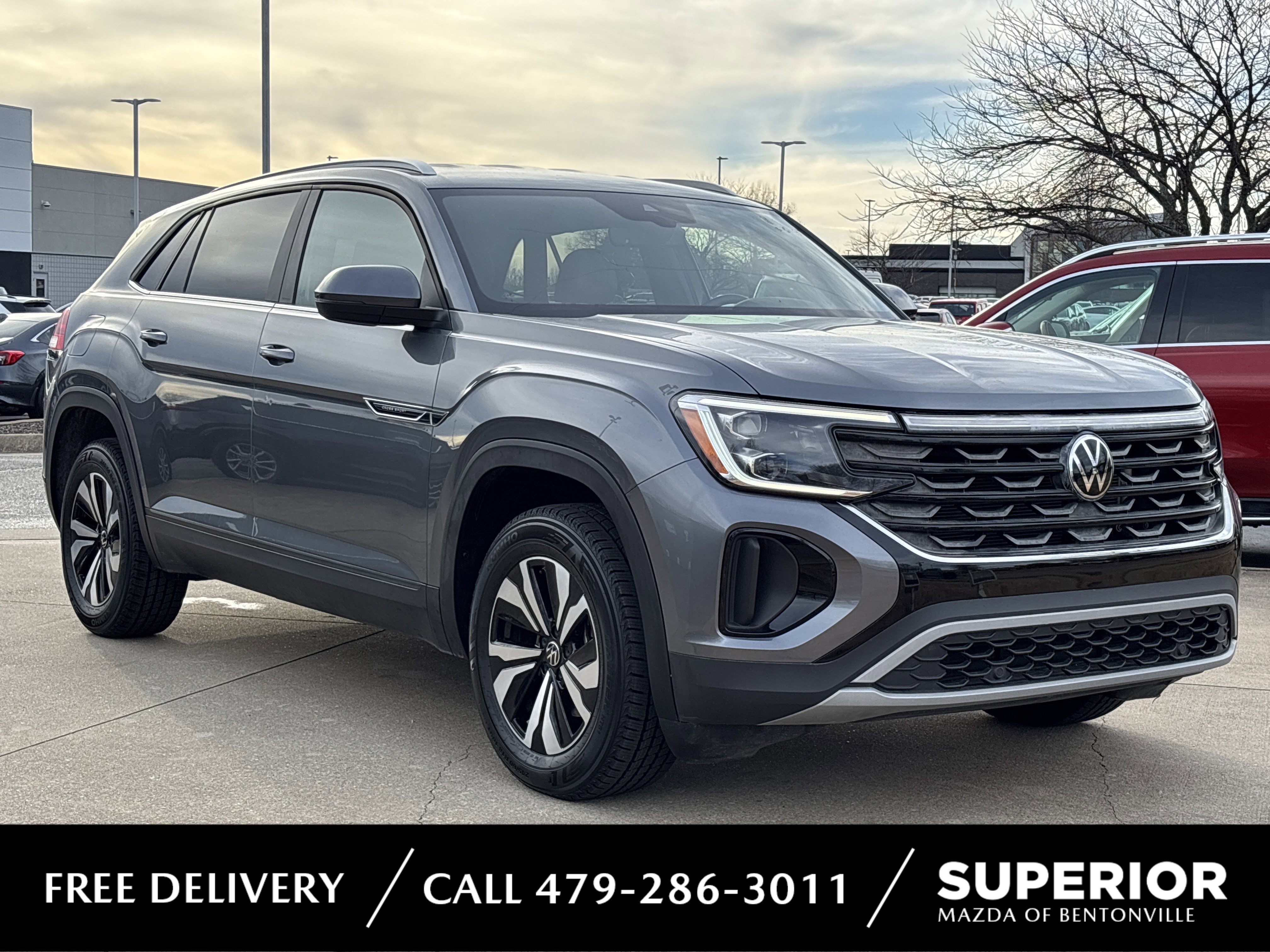 2024 Volkswagen Atlas Cross Sport SE's photo