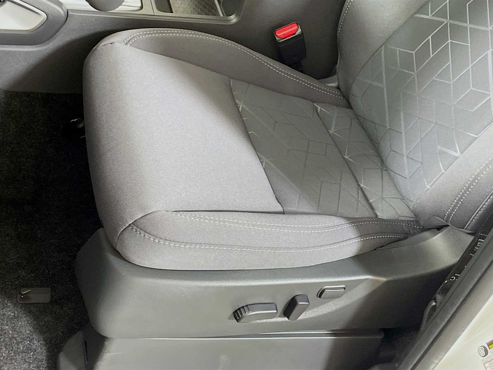 2025 Nissan Frontier SV Crew Cab photo 15