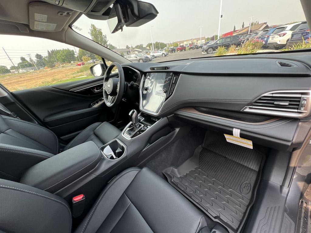 2025 Subaru Outback Touring XT photo 27