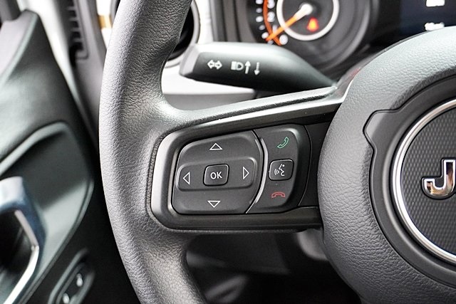 New 2026 Bright White Clear-Coat Exterior Paint Jeep Sport image 38