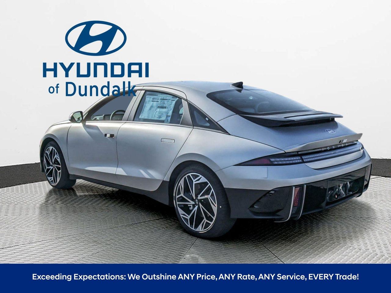 2024 Hyundai Ioniq 6 SEL photo 3