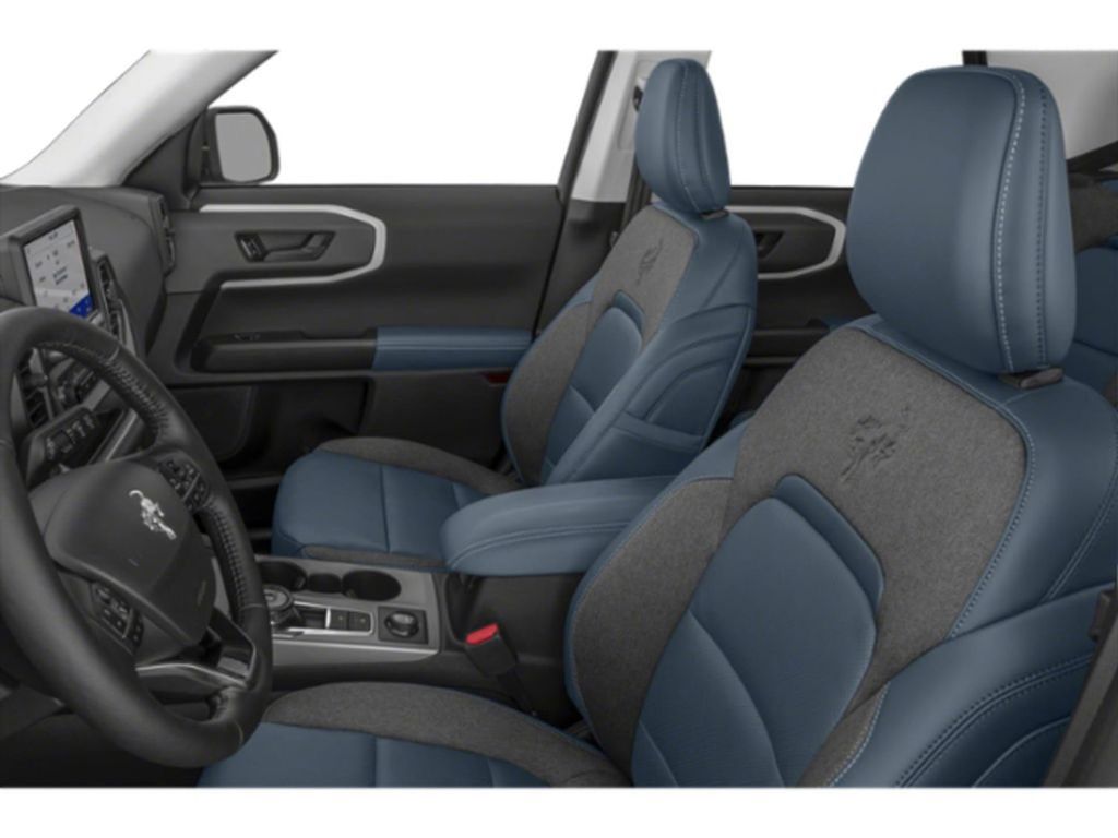 2022 Ford Bronco Sport Outer Banks photo 3