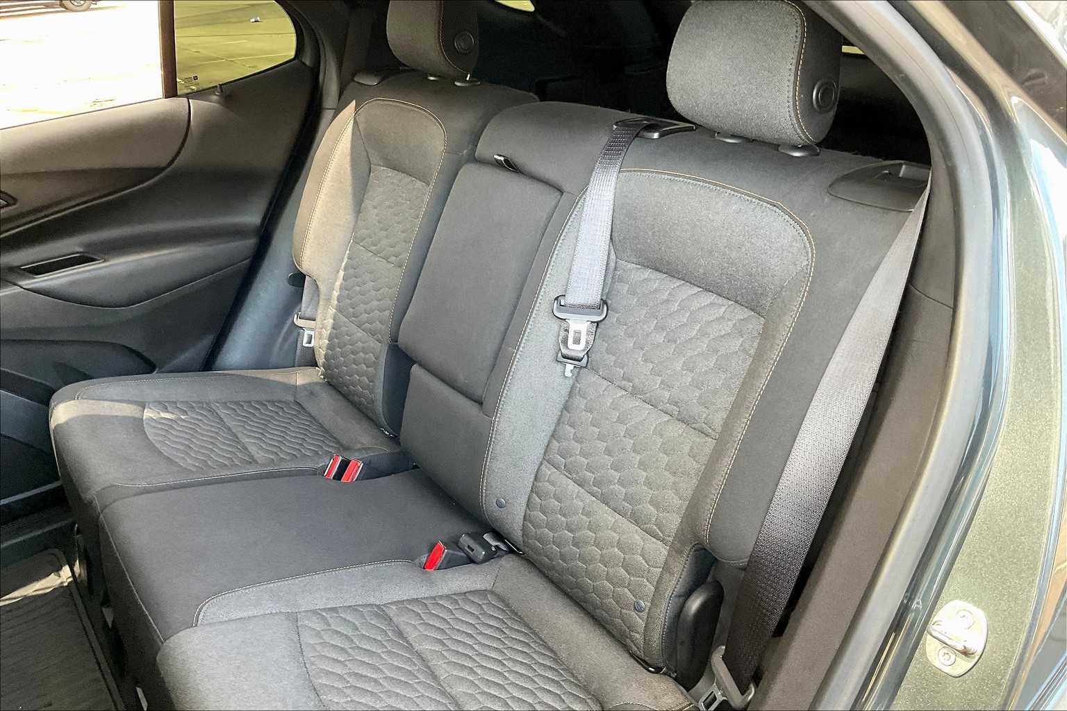 2018 Chevrolet Equinox LT photo 18