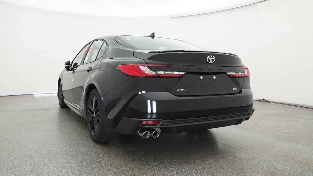 2025 Toyota Camry SE photo 12