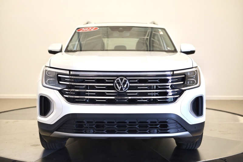 2024 Volkswagen Atlas SEL photo 7