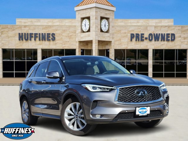 2019 INFINITI QX50 Essential's photo