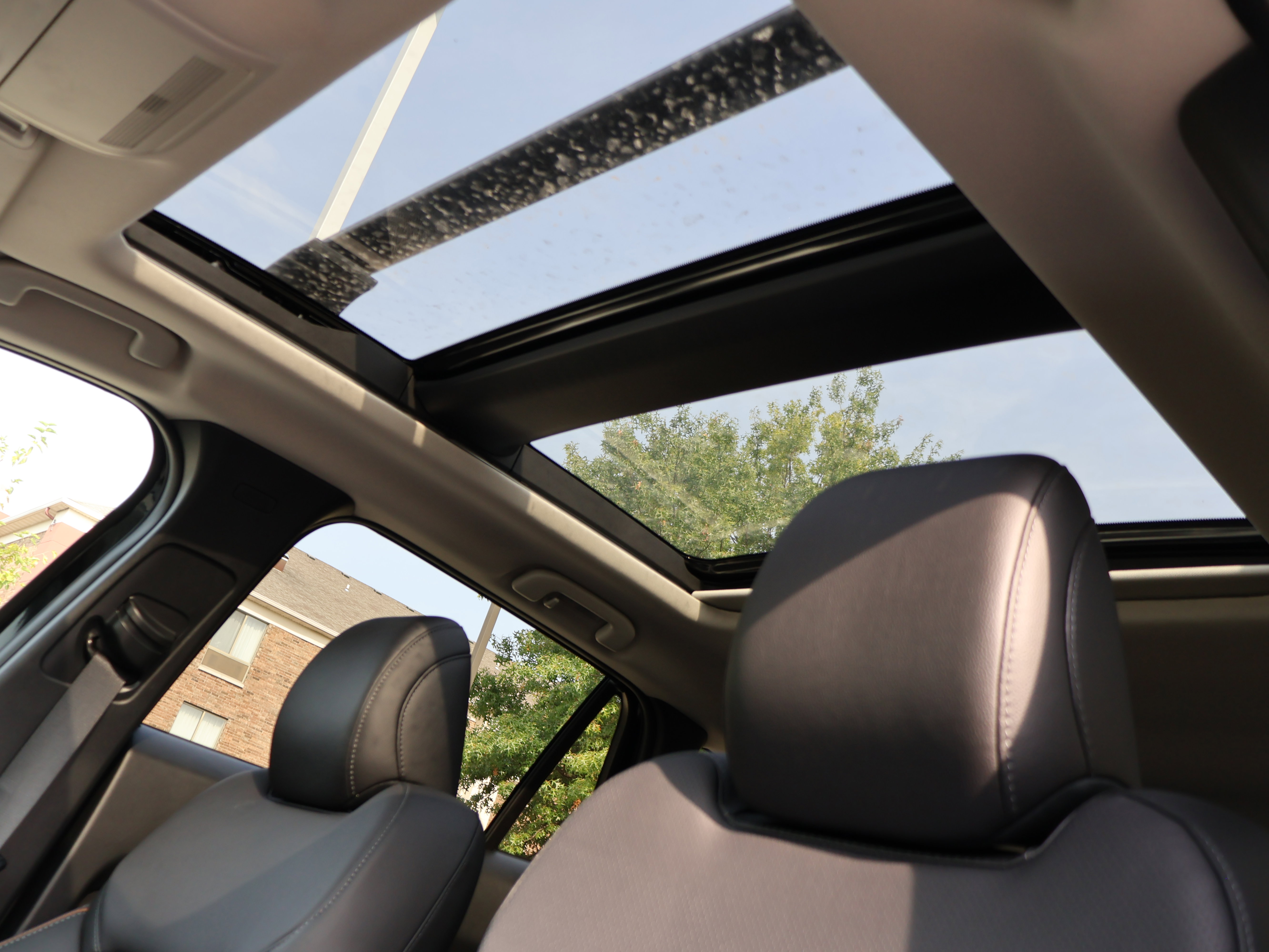 2025 Mazda CX-50 Premium photo 16