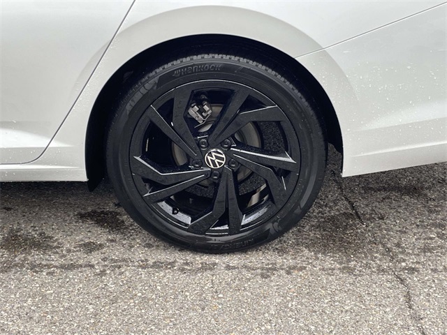 2025 Volkswagen Jetta 1.5T SE photo 8
