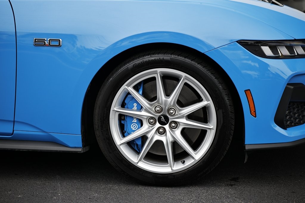 2024 Ford Mustang GT Premium photo 5