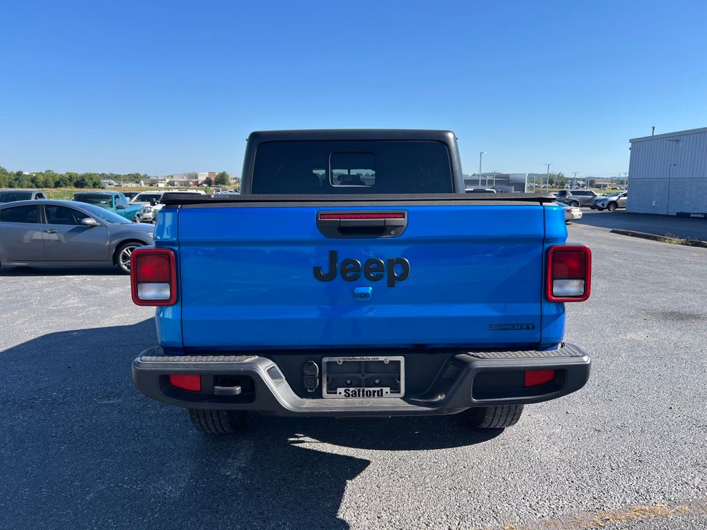 2020 Jeep Gladiator Sport photo 4