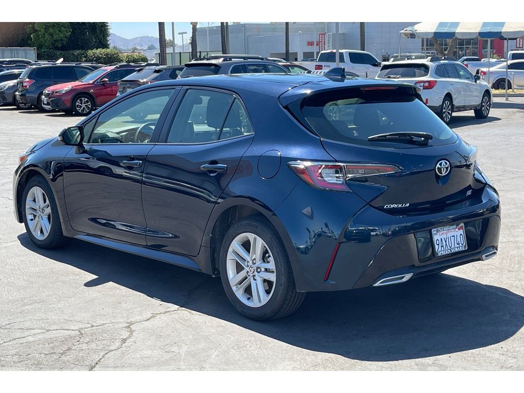 2022 Toyota Corolla SE photo 3