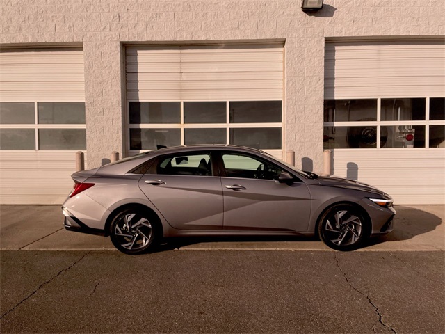 2025 Hyundai Elantra SEL