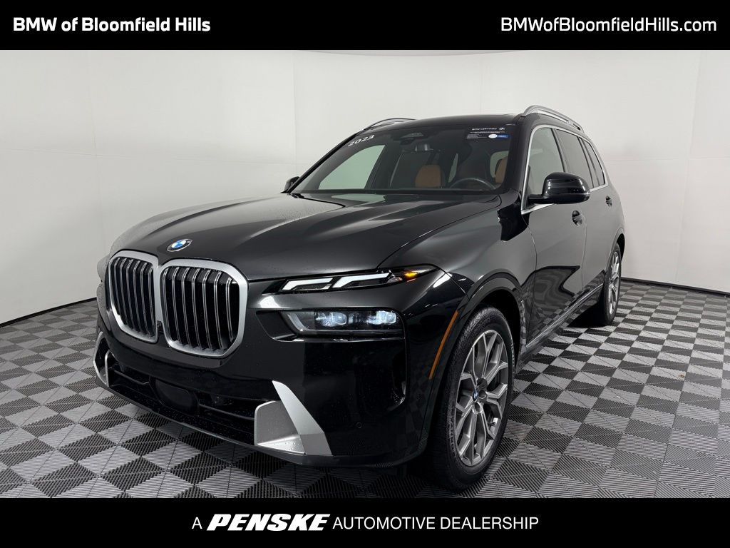 2023 BMW X7 40i's photo
