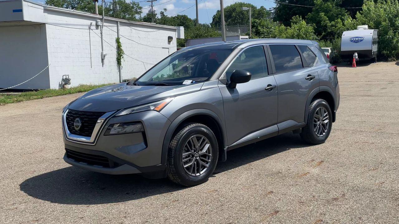 2023 Nissan Rogue S photo 3