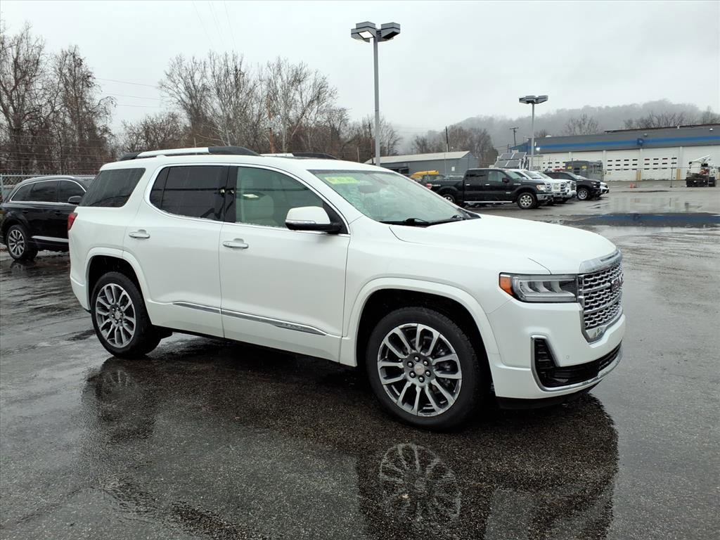 2021 GMC Acadia Denali's photo