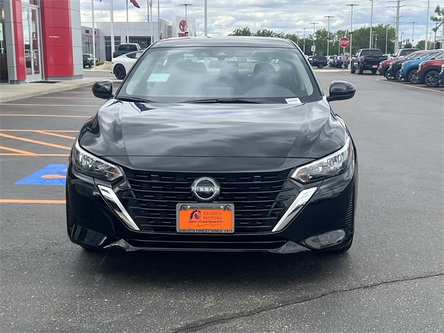 2025 Nissan Sentra SV photo 2