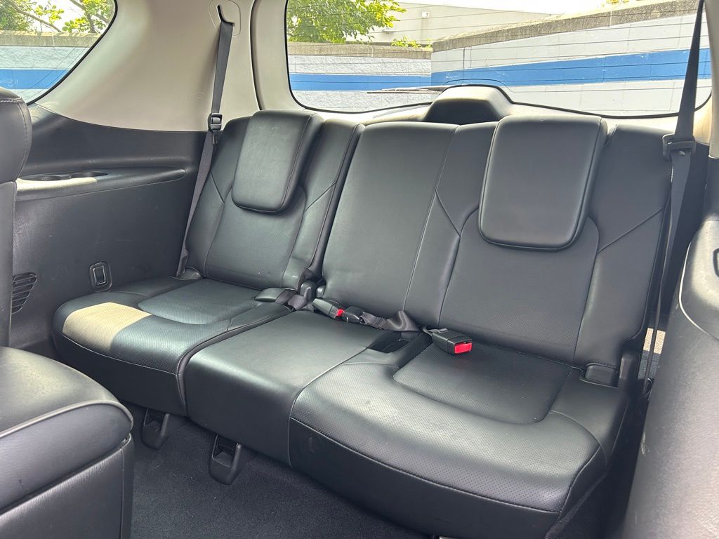 2018 Infiniti QX80 Base photo 19