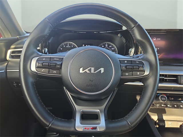 2022 Kia K5 GT-Line photo 17