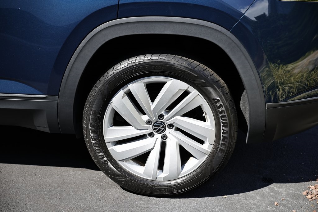 2022 Volkswagen Atlas Cross Sport V6 SE Technology photo 9