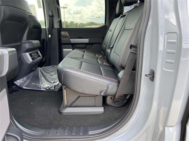 2026 Ford F-350 photo 9