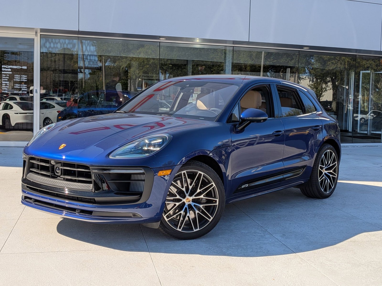 2025 Porsche Macan GTS's photo