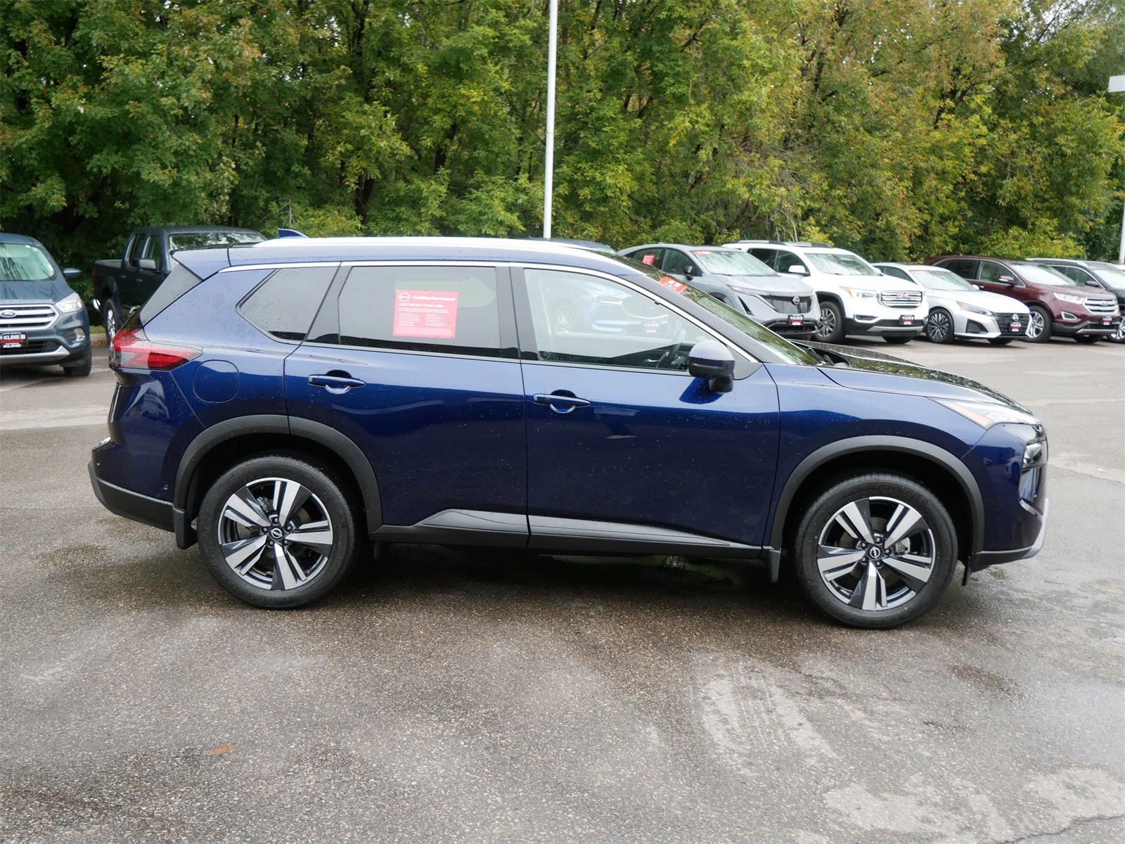 Certified 2025 Nissan Rogue SL with VIN JN8BT3CB2SW157502 for sale in Maplewood, Minnesota