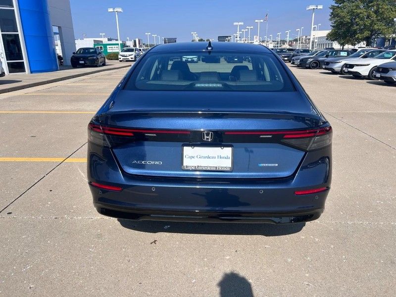2024 Honda Accord Hybrid EX-L photo 2
