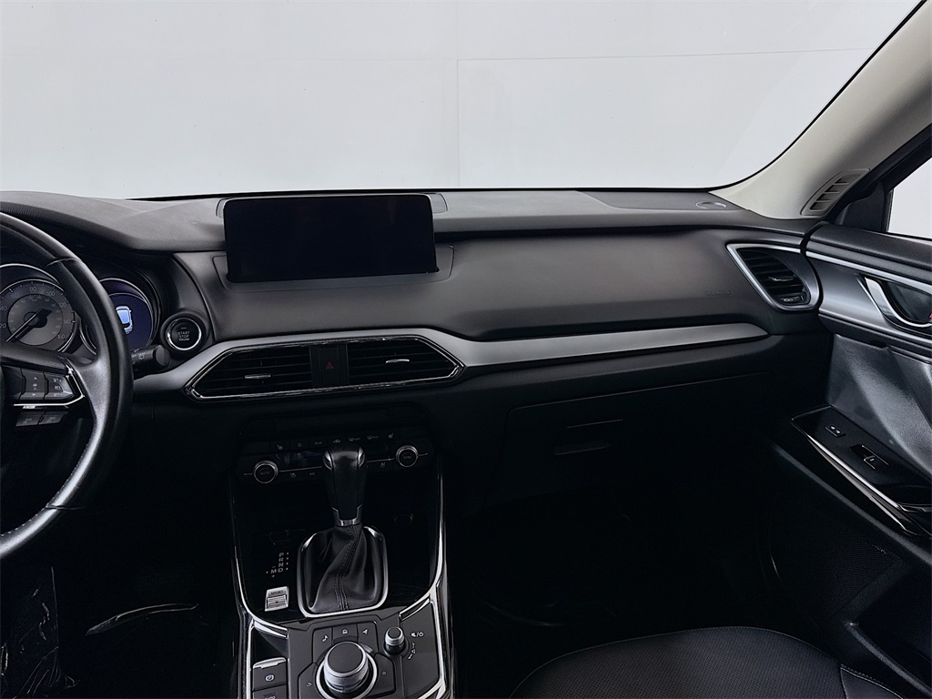 2022 Mazda CX-9 Touring photo 9
