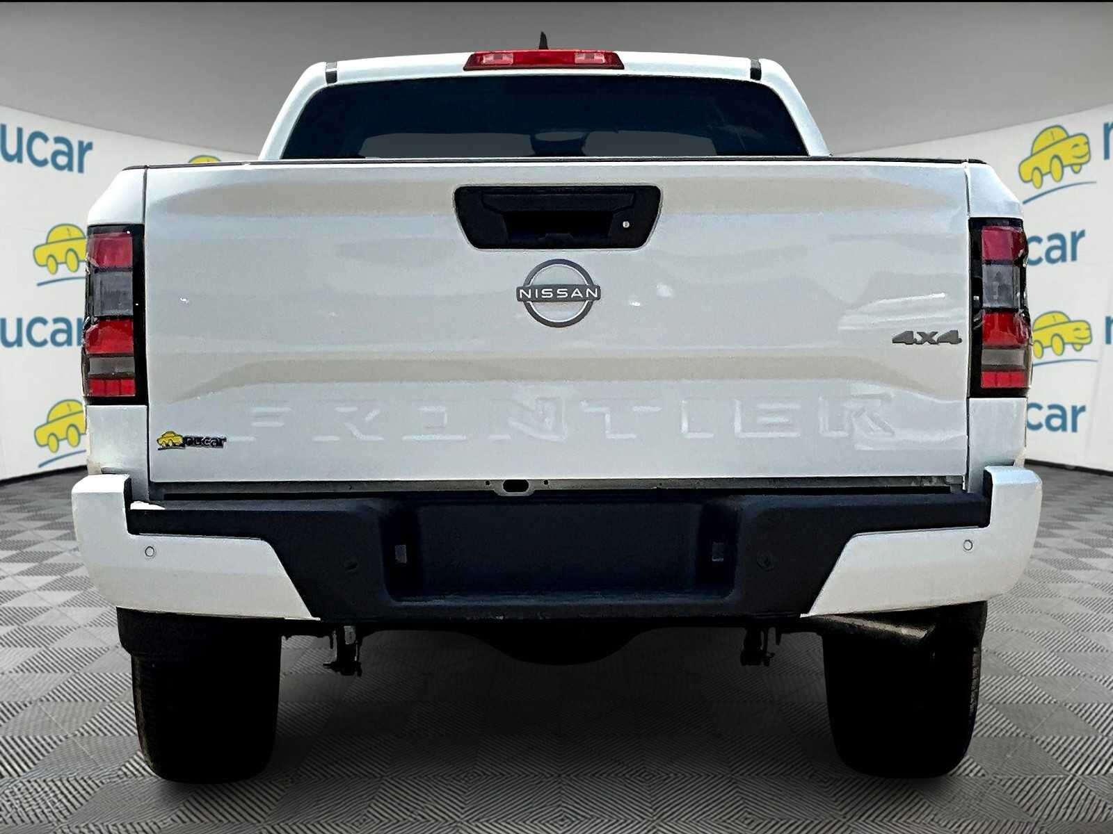 2025 Nissan Frontier SV photo 5
