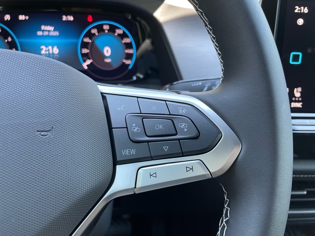 2026 Volkswagen Atlas Cross Sport SE photo 5