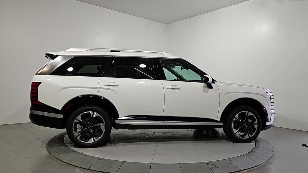 2026 Hyundai Palisade Limited photo 3