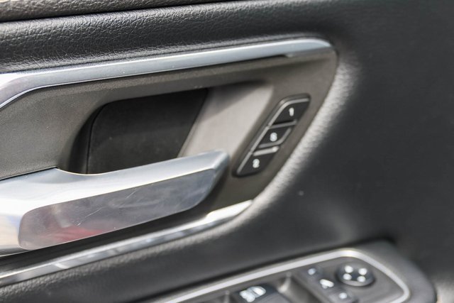 2019 Ram 1500 Laramie photo 11