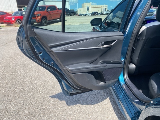 2025 Toyota Camry SE photo 16