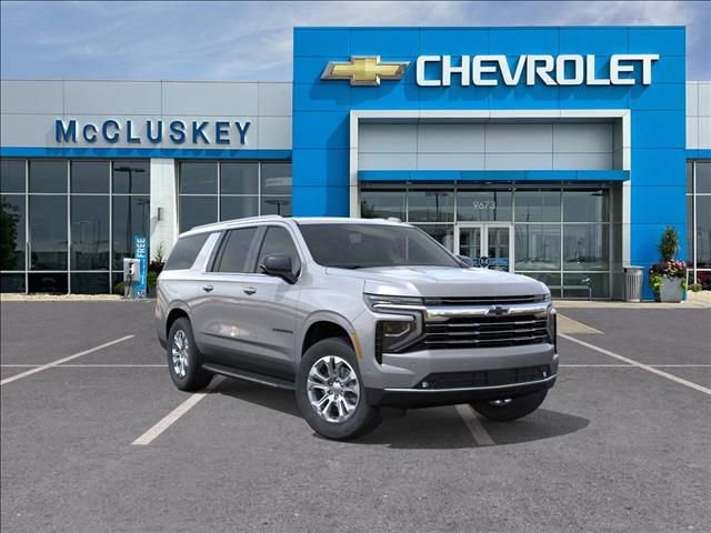 2026 Chevrolet Suburban LT's photo