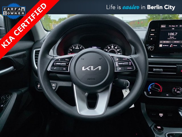 2023 Kia Seltos LX photo 16