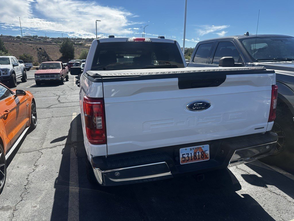 2021 Ford F-150 XLT photo 2