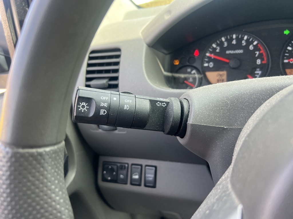 2015 Nissan Frontier SV photo 28