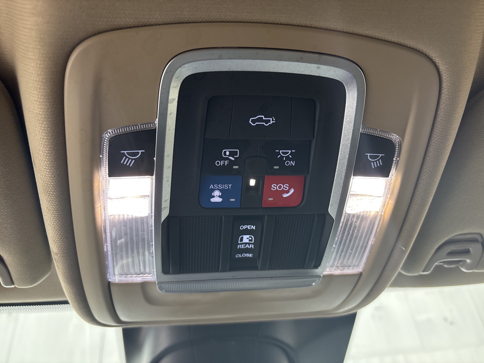 2021 Ram 2500 Laramie photo 23