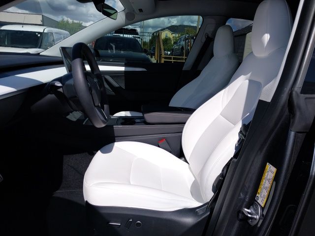 2023 Tesla Model Y Performance photo 3