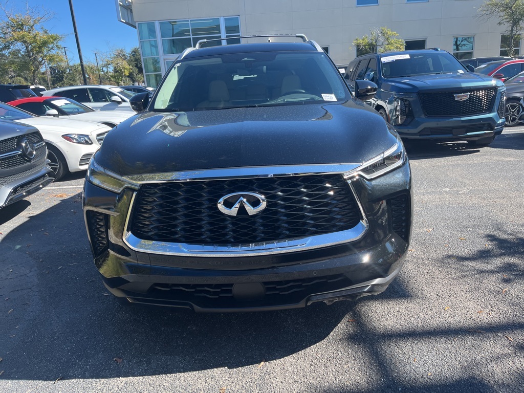 2025 Infiniti QX60 Luxe photo 3