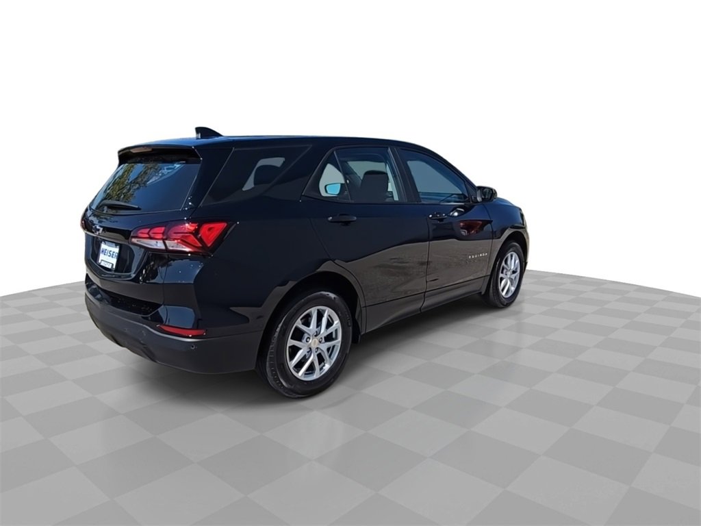 2024 Chevrolet Equinox LS photo 6